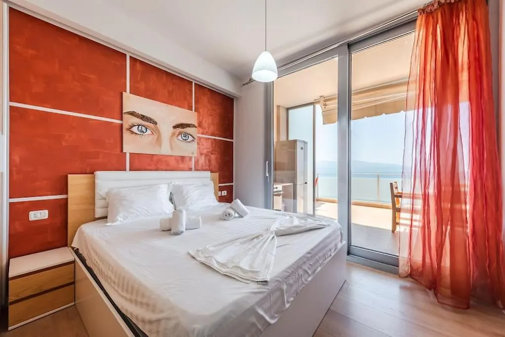 Naos' Beach Apartment Vlorë