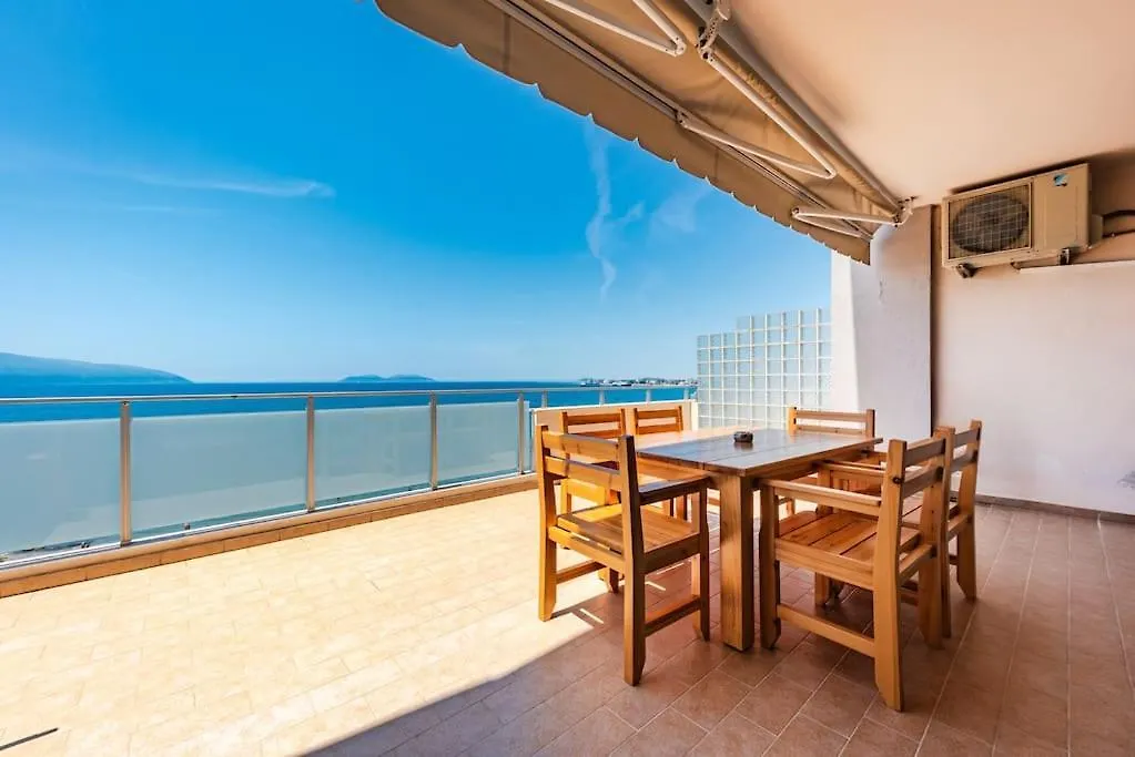 Naos' Beach Apartment Vlorë