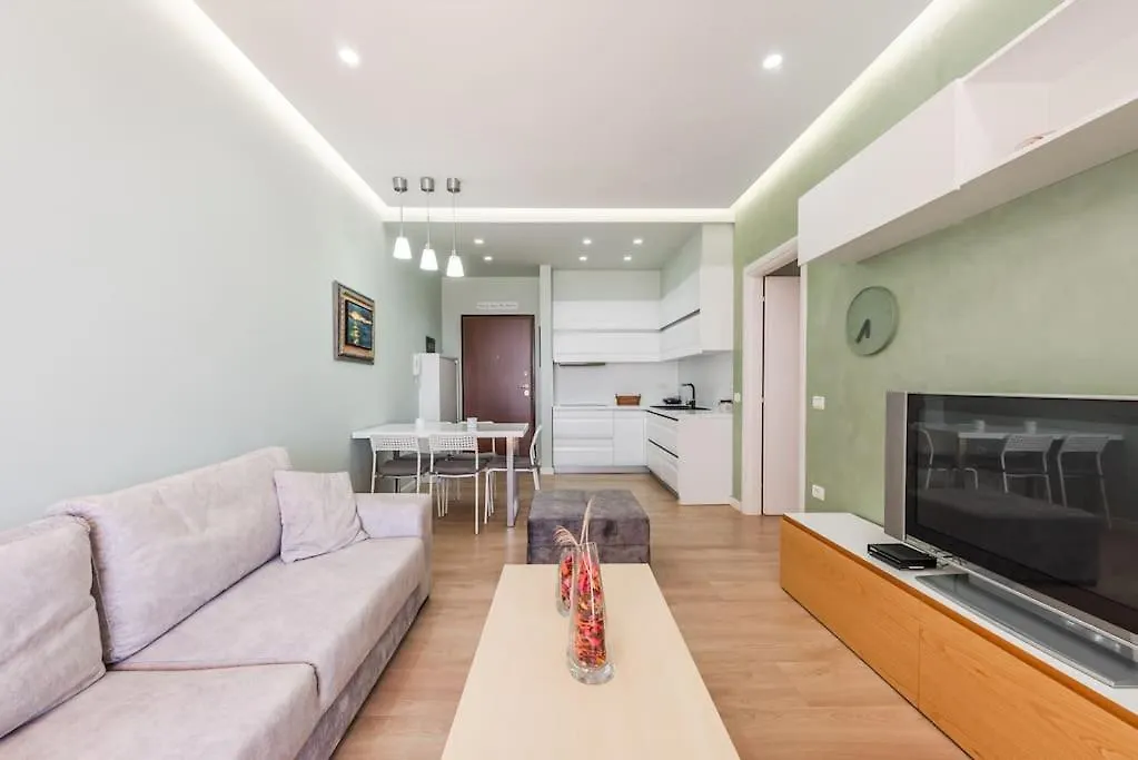 Naos' Beach Apartment Vlorë Albanien